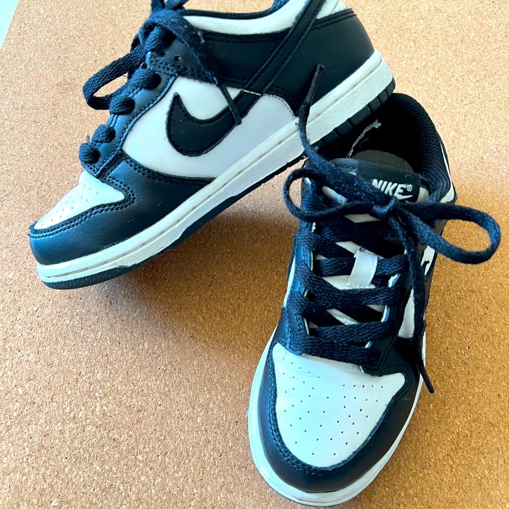 Nike Dunk Low Black and White